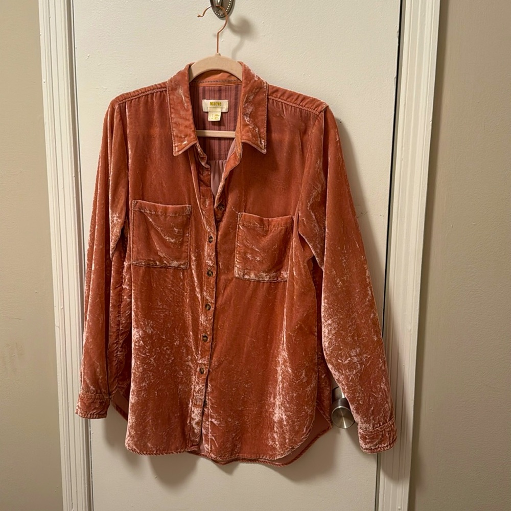 Anthropologie pink velvet button down shirt 🩷